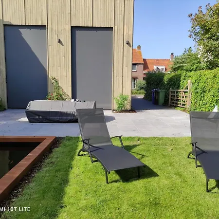 Luxury Eco With Large Garden And Lots Of Light בית נופש *