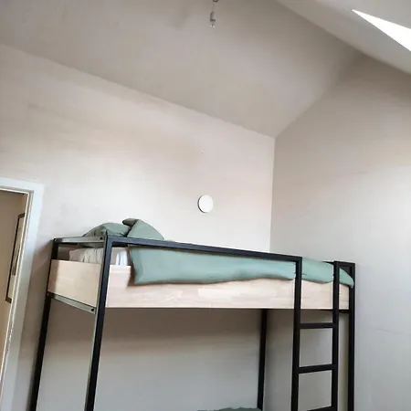 Luxury Eco With Large Garden And Lots Of Light בית נופש