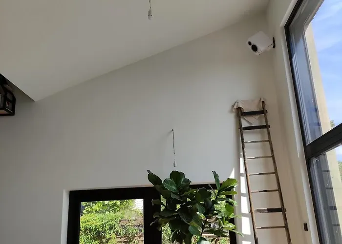 Luxury Eco With Large Garden And Lots Of Light * 胡弗拉肯