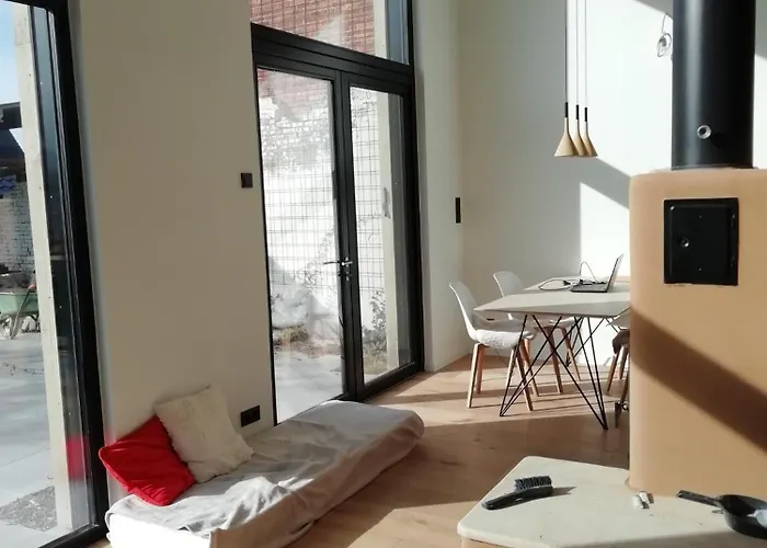 Luxury Eco With Large Garden And Lots Of Light *